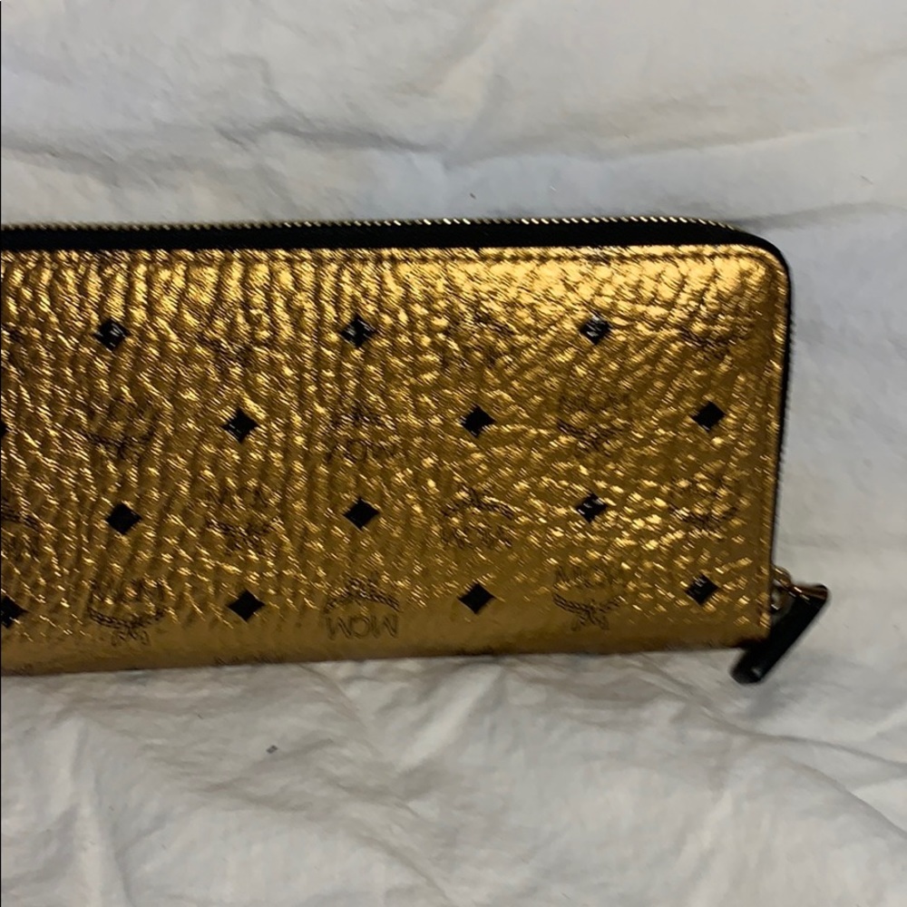 MCM Authentic Visetos Orginal ZIP Around Wallet